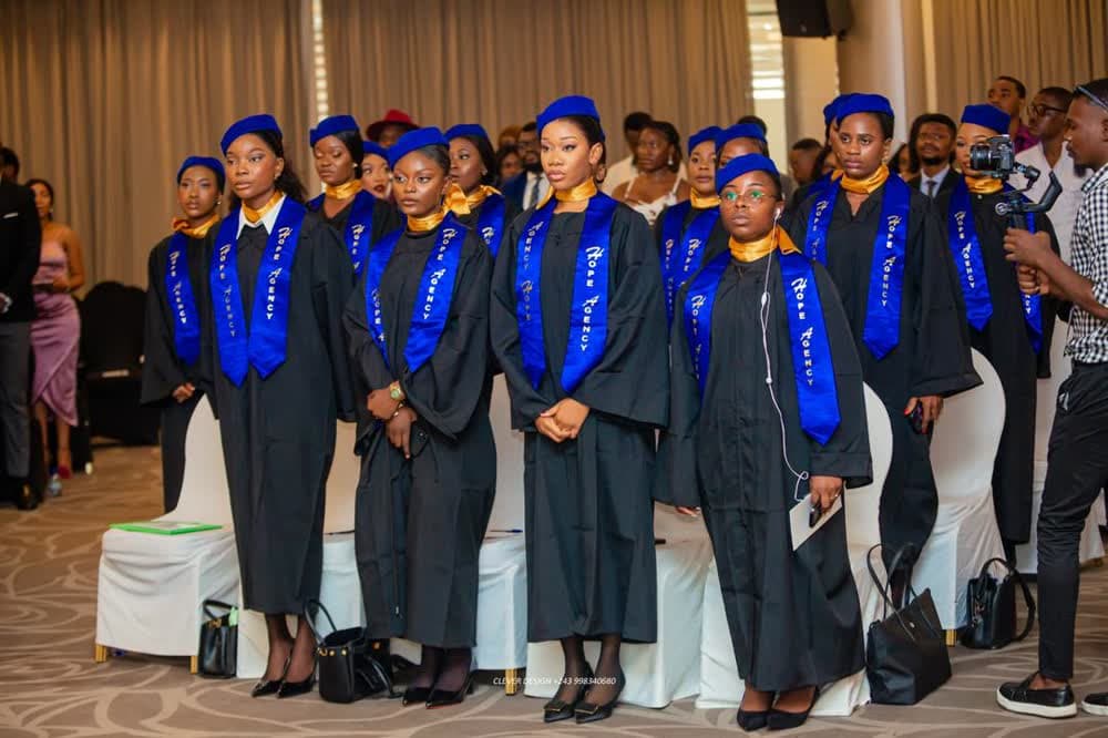 Remise des diplômes Hope Agency — photo 10